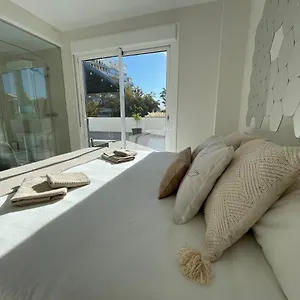 https://marbella-centre-with-terrace-and-pool.es-andalucia.com