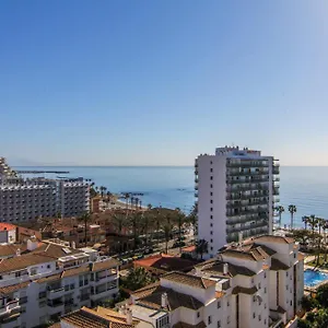 https://estudio-recien-reformado-en-primera-linea-del-mar.1costadelsol.com